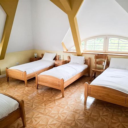 Palac Bogaczow - Noclegi - Restauracja - Przyjecia 外观 照片